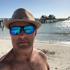 Meet your Posher, Thomas